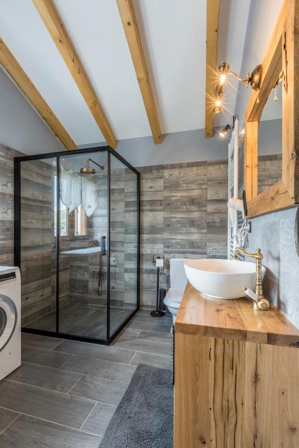 Villa Grey Stone Gata Ngoại thất bức ảnh