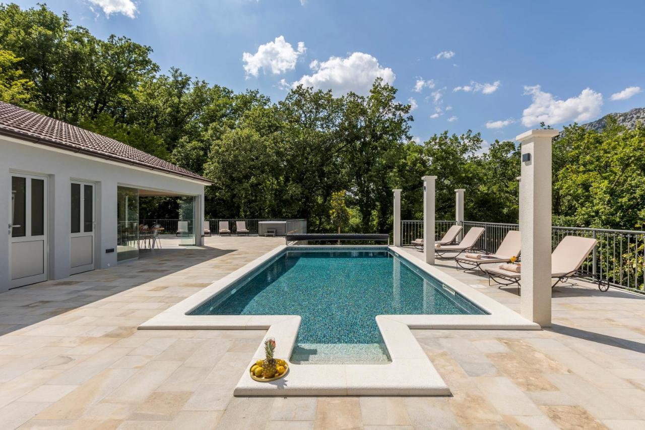Villa Grey Stone Gata Ngoại thất bức ảnh