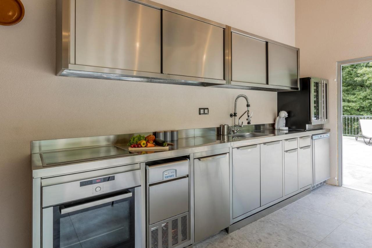 Villa Grey Stone Gata Ngoại thất bức ảnh