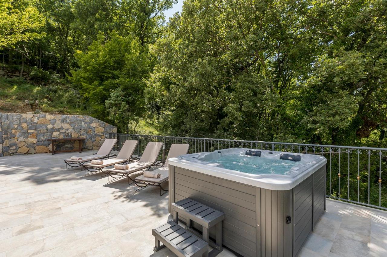 Villa Grey Stone Gata Ngoại thất bức ảnh