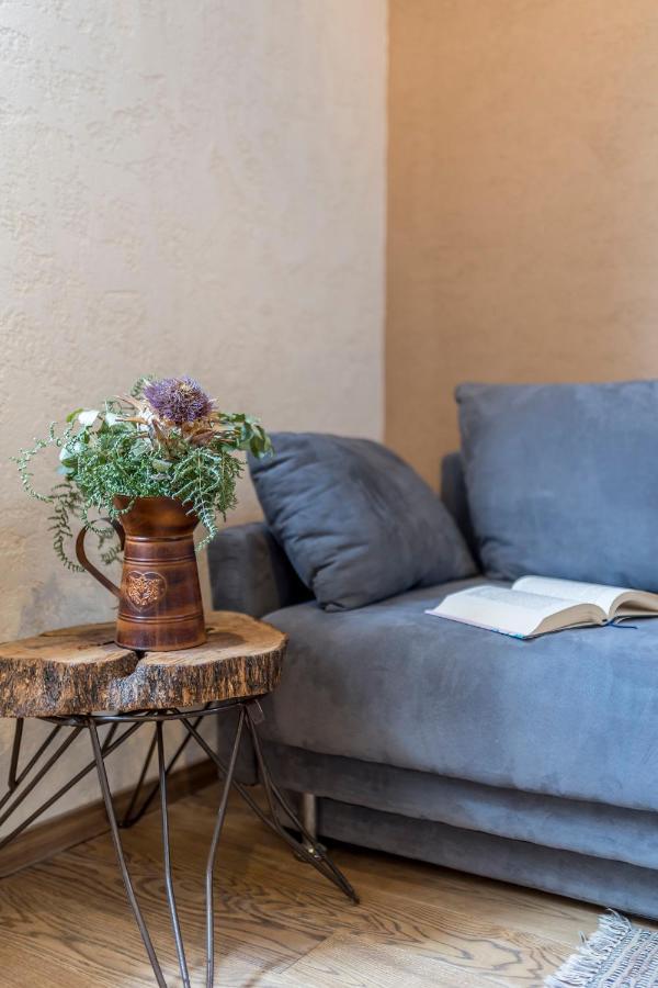Villa Grey Stone Gata Ngoại thất bức ảnh