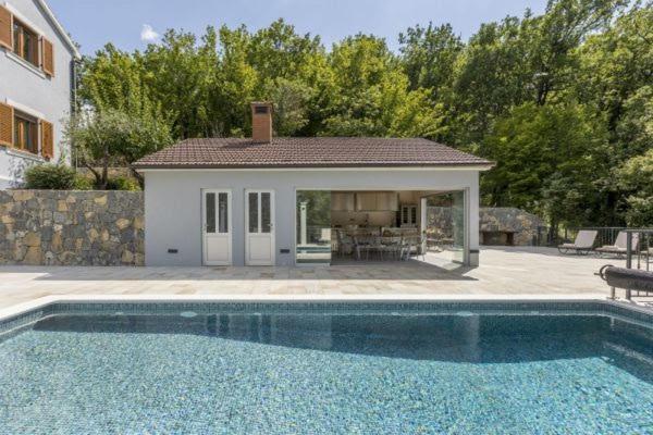 Villa Grey Stone Gata Ngoại thất bức ảnh