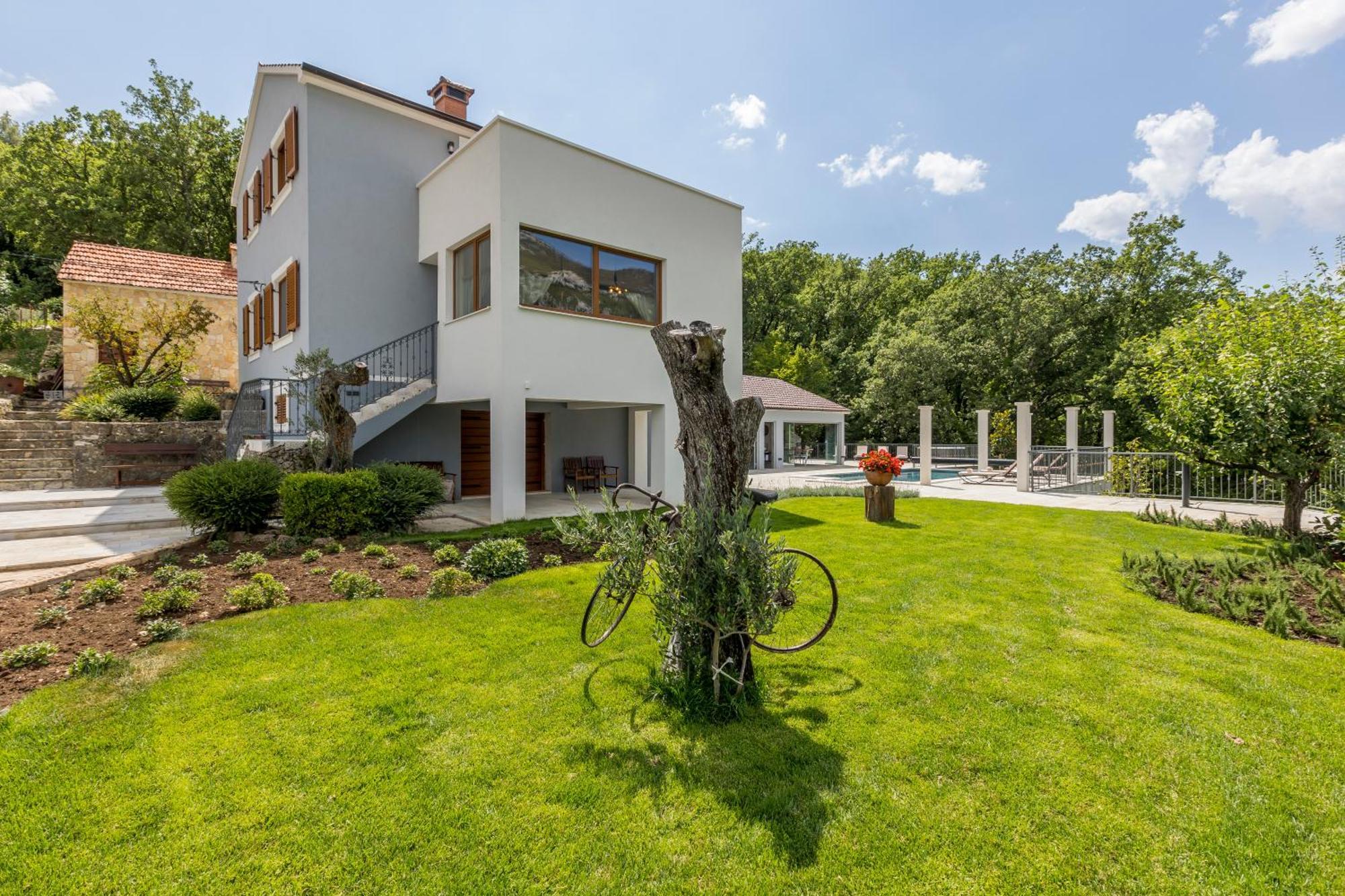Villa Grey Stone Gata Ngoại thất bức ảnh